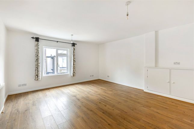 10A,, Baker Street, Surrey photo 2