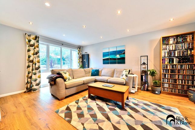 3-bed house on 35, Turnpike Link, Croydon, £475,000