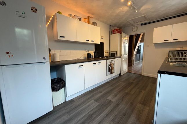 32, Arabella Street, Cardiff photo 4