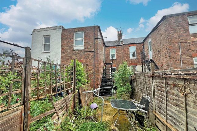 101 / 103, Sirdar Road, London photo 2