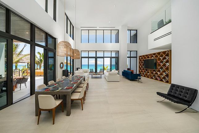 Villa for sale in Harbour Island, The Bahamas
