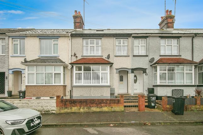 Terraced house for sale in King Georges Avenue, Dovercourt, Harwich