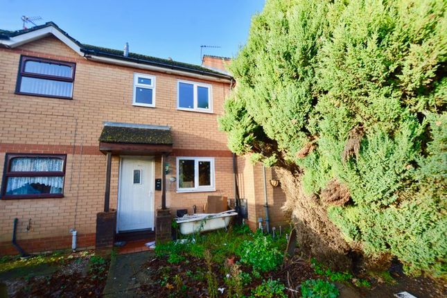 Terraced house for sale in Bowman Close, Boston