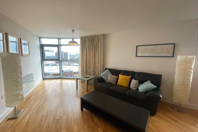 Flat 209, Cardiff photo 3