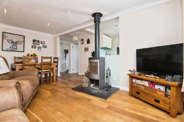 8, Walcott Way, Devon photo 2