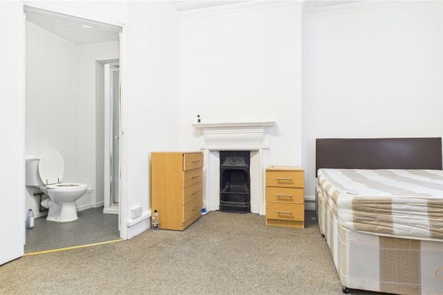 Room 5, 49, Clairville Road, Middlesbrough photo 2
