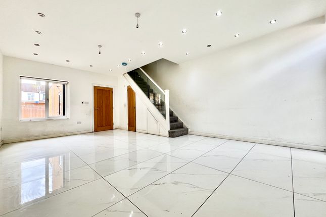 150, Mortlake Road, ILFORD photo 4