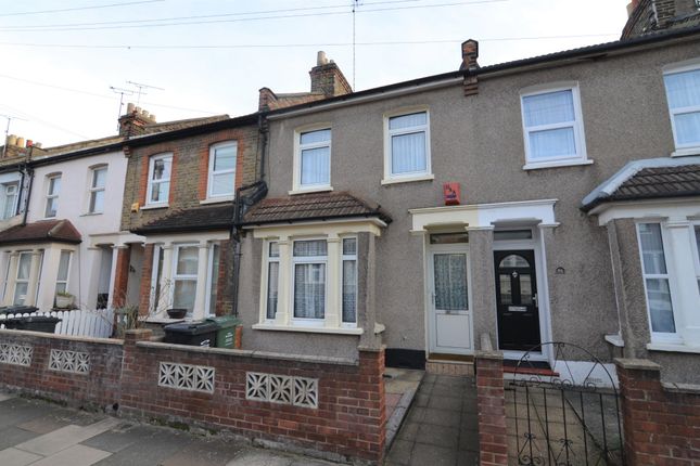 Terraced house to rent in Anne Of Cleves Road, Dartford