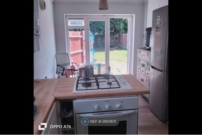 Traherne Close, Hitchin photo 5
