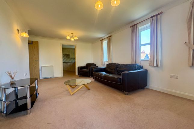 F32, Victoria Mansions, Newton Drive, Blackpool photo 2