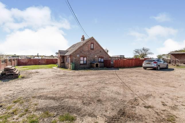 Southview Gardens Leysdown On Sea Isle Of Sheppey Kent Me12 3 Bedroom Equestrian Property For Sale 58387819 Primelocation