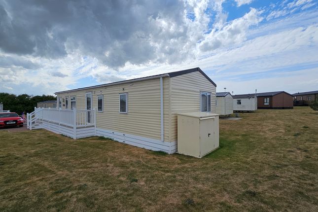 26 Morello View, Cherry Tree, Mill Road, Great Yarmouth photo 3