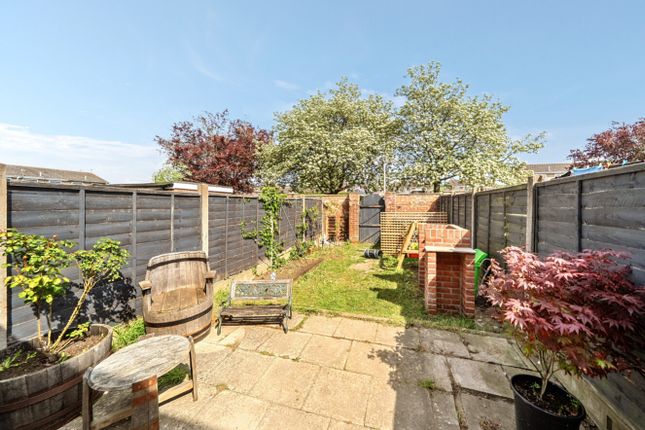 30, Lisburn Close, Lincoln photo 4
