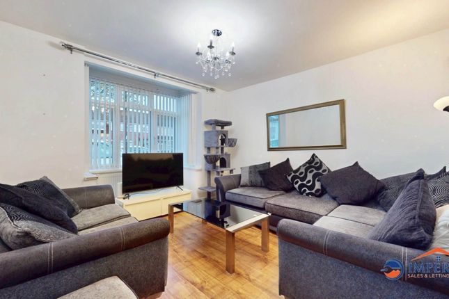 398, Allenby Road, Southall photo 2