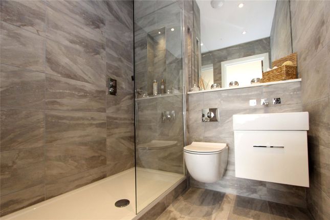 Flat 46, 77, Muswell Hill, London photo 3