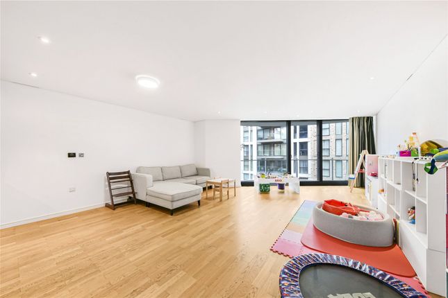 Thumbnail Flat for sale in Hermitage Street, London