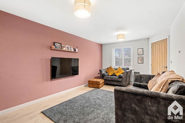 1, Sandpiper Drive, Cheltenham photo 4