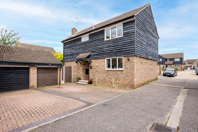 Thumbnail Detached house for sale in Glendale, South Woodham Ferrers