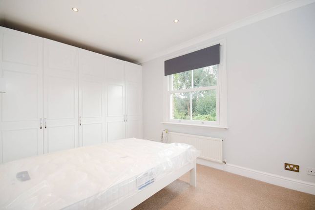 Woodville Road, Ealing Broadway photo 3