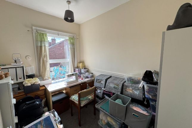 52, Hugh Street, Castleford photo 5