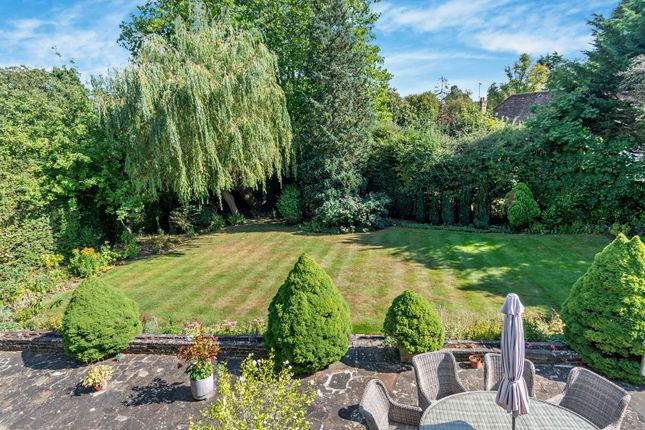 15, Pembroke Road, Northwood photo 2