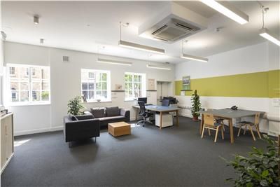Office to let in Pentonville Road, London