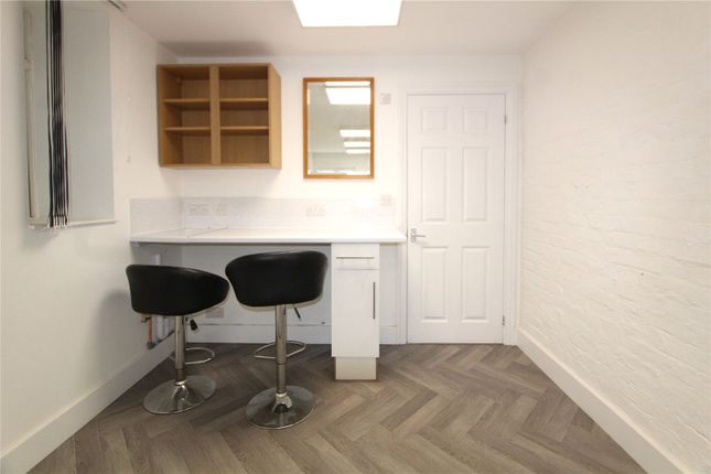 55A,, Chapel Street, Petersfield photo 3