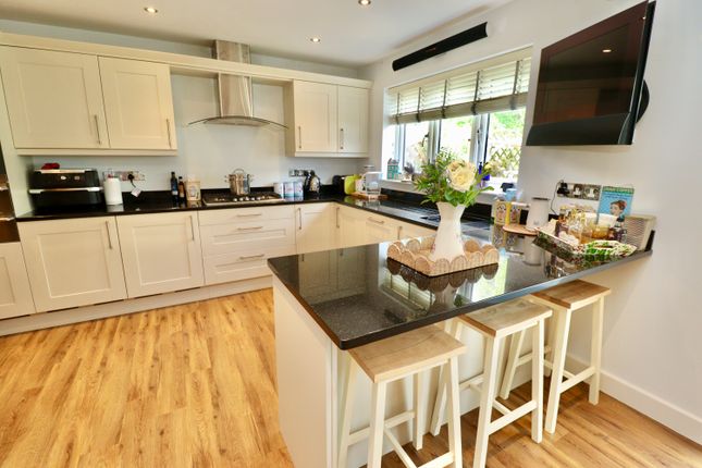 5, Willow Close, Lincoln photo 4
