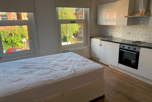 Studio to rent in Manstone Road, London