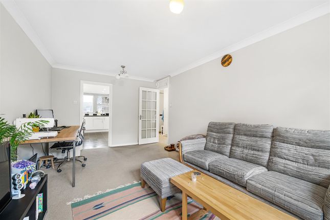 Thumbnail Flat for sale in Franklin Close, West Norwood