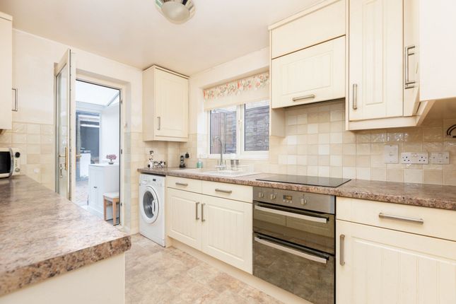 63 Westwood Avenue, Hitchin photo 2