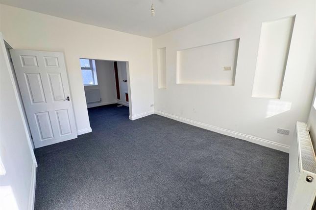 1, Grosvenor Terrace, Maesteg photo 4