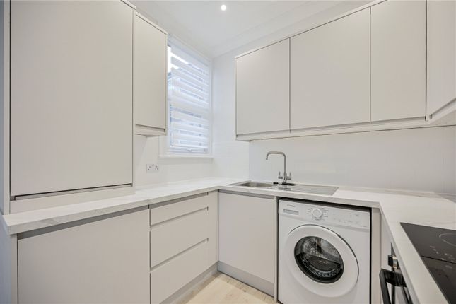 Sylvan Avenue, Wood Green photo 4