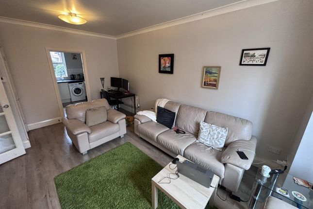 5, William Street, Didsbury photo 4