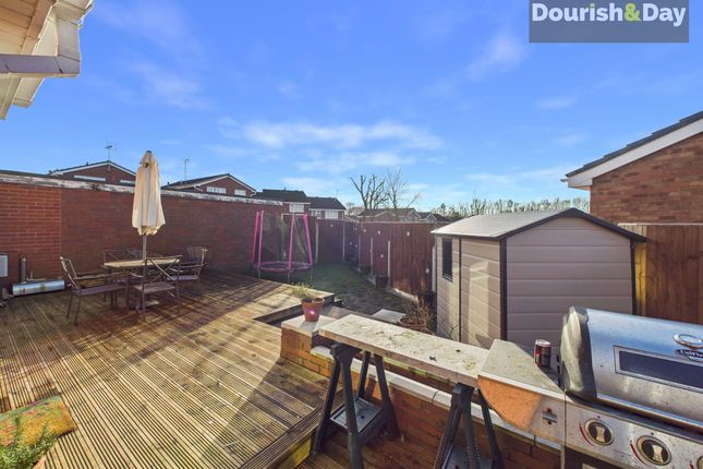 5 Danby Crest, Stafford photo 4
