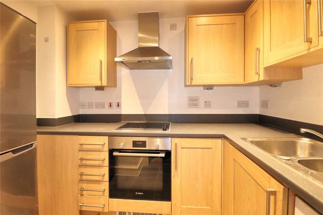 Flat 28, Ashton Court,, Victoria Way, Surrey photo 4