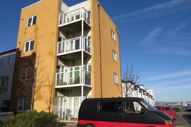 Thumbnail Flat to rent in Pearse Close, Penarth