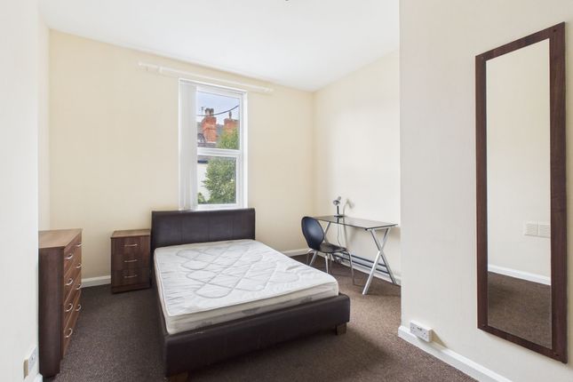 8 Hope Drive, Nottingham photo 4