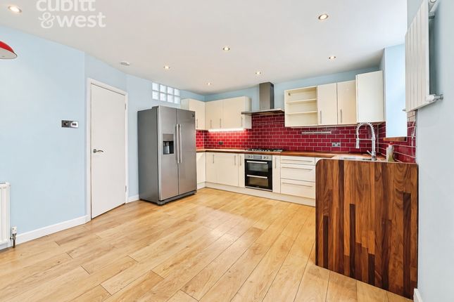 121, Osborne Road, Brighton photo 2