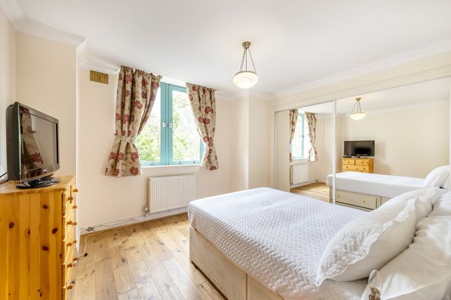 Flat Flat 303, 1, Shoot Up Hill, London photo 2