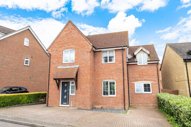 Thumbnail Detached house for sale in Heywood Lane, Dunmow, Essex
