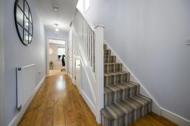 33, Bill Deedes Way, Aldington photo 2