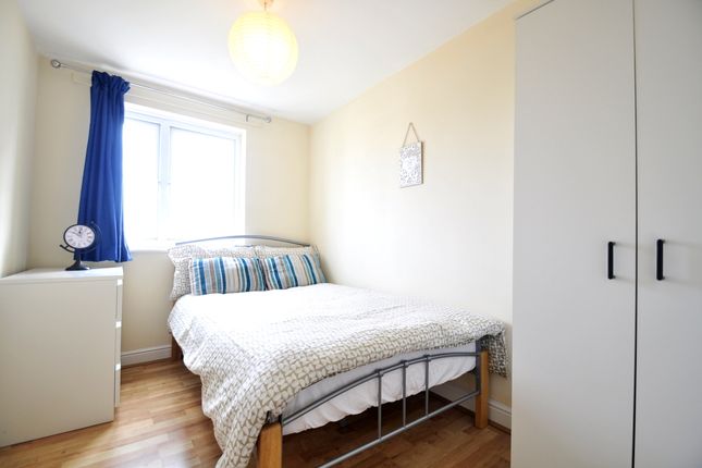 Thumbnail Room to rent in Alicia Crescent, Newport