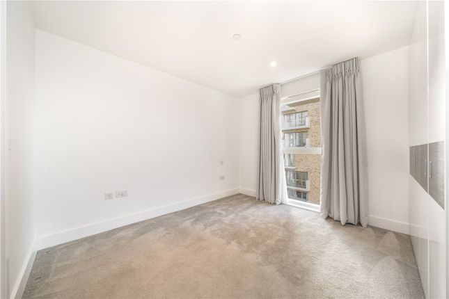 Flat 602, Cobham House, 10, Pegler Square, London photo 4