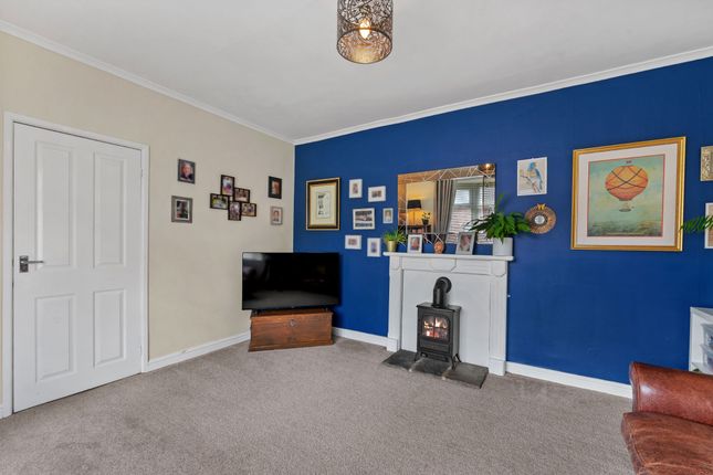 32, Stonesteads Way, Bromley Cross, Bolton, BL7 photo 4