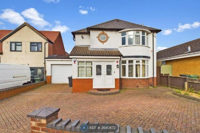 Front Of 3 Bed Detached House, Driveway Space X2