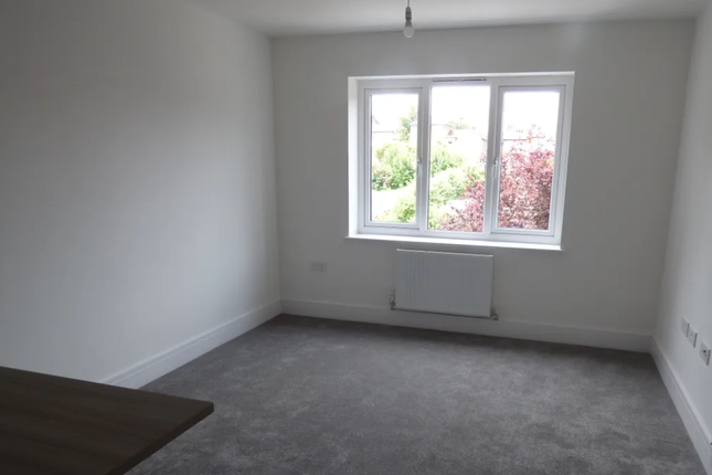 Flat 7 Braid Court, 11-21, York Street, Luton photo 4