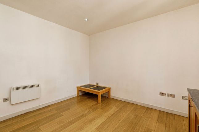 Flat 14 Bradley House,, St. Stephens Avenue, BRISTOL photo 4