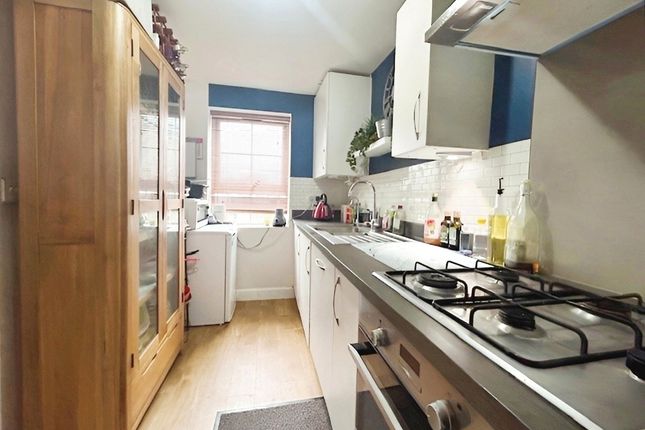 36, Fullbrook Drive, Hampshire photo 3