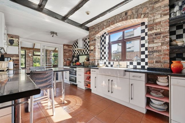 8,Holly Cottage, Gladstone Road, Alfreton photo 3